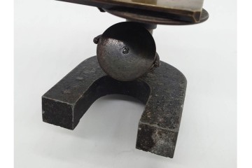 ドイツ　Ernst Leitz Wetzlar(エルンスト・ライツ)　No.9279　金色の鏡筒が印象的な顕微鏡　外箱付き　(R-091445)