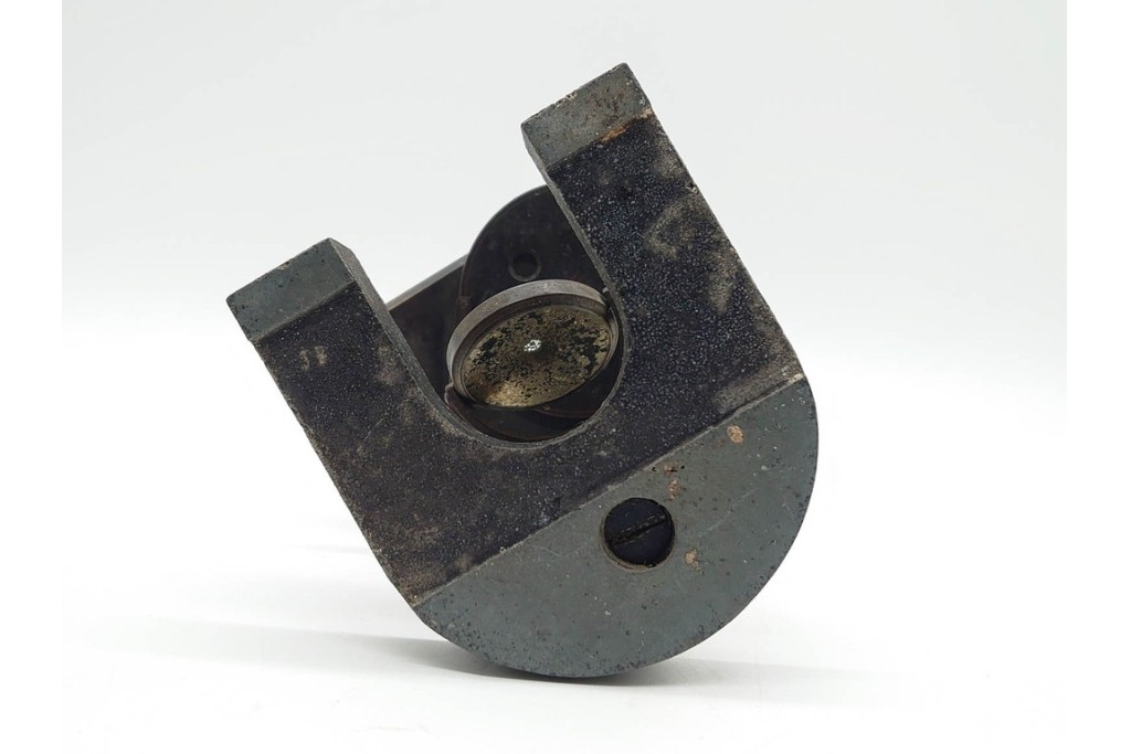ドイツ　Ernst Leitz Wetzlar(エルンスト・ライツ)　No.9279　金色の鏡筒が印象的な顕微鏡　外箱付き　(R-091445)