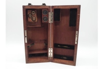 ドイツ　Ernst Leitz Wetzlar(エルンスト・ライツ)　No.9279　金色の鏡筒が印象的な顕微鏡　外箱付き　(R-091445)