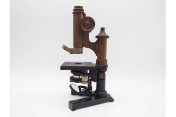ドイツ　Ernst Leitz Wetzlar(エルンスト・ライツ)　No.112638　レンズ付き顕微鏡　外箱付き　(R-091446)