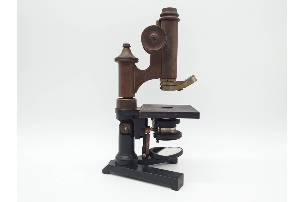 ドイツ　Ernst Leitz Wetzlar(エルンスト・ライツ)　No.112638　レンズ付き顕微鏡　外箱付き　(R-091446)