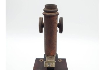 ドイツ　Ernst Leitz Wetzlar(エルンスト・ライツ)　No.112638　レンズ付き顕微鏡　外箱付き　(R-091446)