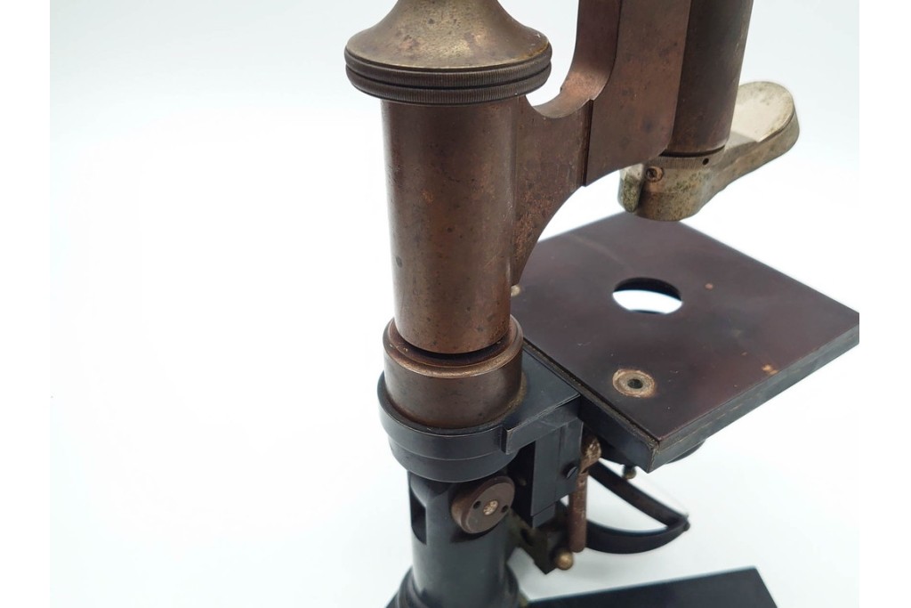 ドイツ　Ernst Leitz Wetzlar(エルンスト・ライツ)　No.112638　レンズ付き顕微鏡　外箱付き　(R-091446)