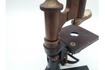 ドイツ　Ernst Leitz Wetzlar(エルンスト・ライツ)　No.112638　レンズ付き顕微鏡　外箱付き　(R-091446)