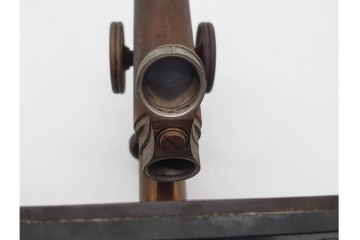 ドイツ　Ernst Leitz Wetzlar(エルンスト・ライツ)　No.112638　レンズ付き顕微鏡　外箱付き　(R-091446)