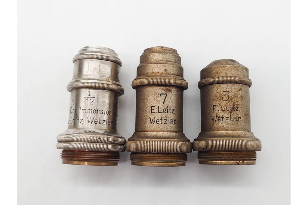 ドイツ　Ernst Leitz Wetzlar(エルンスト・ライツ)　No.112638　レンズ付き顕微鏡　外箱付き　(R-091446)