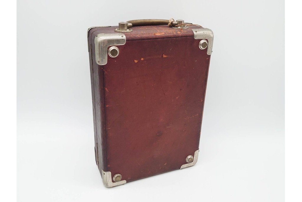 ドイツ　Ernst Leitz Wetzlar(エルンスト・ライツ)　No.112638　レンズ付き顕微鏡　外箱付き　(R-091446)