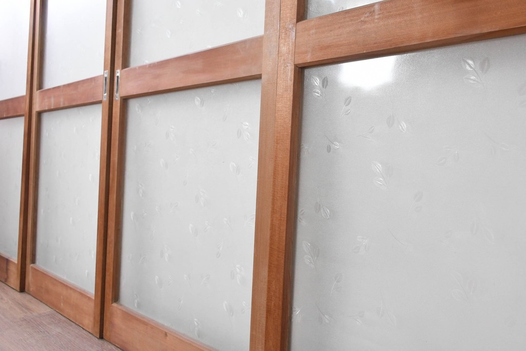 ヴィンテージ建具　昭和後期　希少な昭和型板ガラス「みどり」を使ったシンプルなガラス戸4枚セット　(R-091451)
