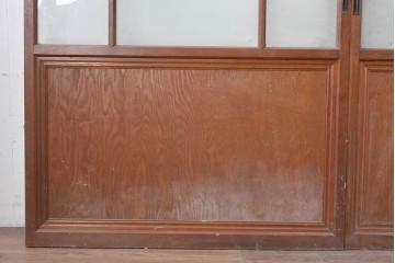 アンティーク建具　昭和初期から昭和中期　上手物!!　細身の桟と腰板を端正に組み上げた作りの良いガラス戸2枚セット　(R-091454)