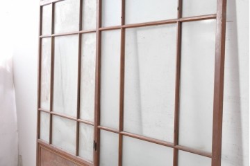 アンティーク建具　昭和初期から昭和中期　上手物!!　細身の桟と腰板を端正に組み上げた作りの良いガラス戸2枚セット　(R-091454)