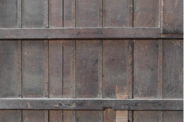 アンティーク建具　明治から大正期　素朴で味わい深いきつね格子蔵戸1枚　(R-091459)