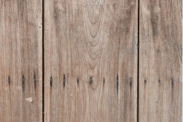 アンティーク建具　明治から大正期　縦格子と鉄金具が和の趣を添える格子蔵戸1枚　(R-091460)