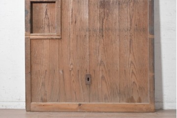 アンティーク建具　明治から大正期　素朴な木の表情を楽しめる蔵戸1枚　(R-091461)