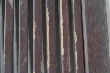 アンティーク建具　明治から大正期　栗材　赤みを帯びた色合いと縦格子が味わい深い格子蔵戸1枚　(R-091462)