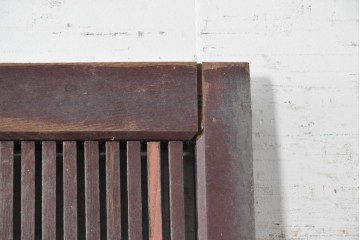 アンティーク建具　明治から大正期　上手物　栗材　細かな桟が整然と並ぶ格子蔵戸1枚　(R-091463)