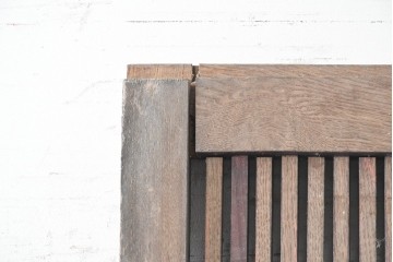 アンティーク建具　明治から大正期　上手物　栗材　細かな桟が整然と並ぶ格子蔵戸1枚　(R-091463)