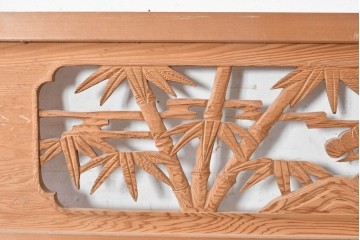 ヴィンテージ建具　昭和後期　豊かな木目と松竹梅の透かし彫りが華やかな欄間2枚セット　(R-091466)