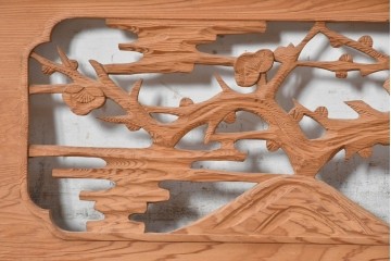 ヴィンテージ建具　昭和後期　豊かな木目と松竹梅の透かし彫りが華やかな欄間2枚セット　(R-091466)