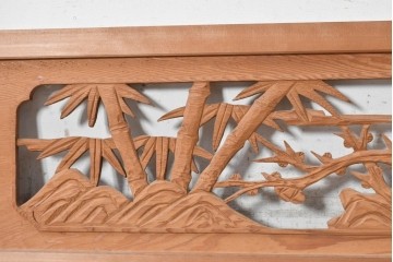 ヴィンテージ建具　昭和後期　豊かな木目と松竹梅の透かし彫りが華やかな欄間2枚セット　(R-091466)