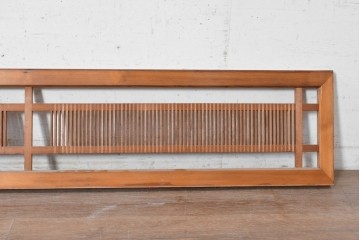 ヴィンテージ建具　昭和後期　細かな縦格子を配した格子欄間2枚セット　(R-091468)