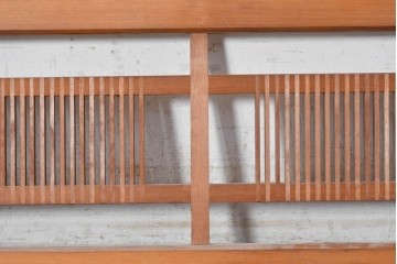 ヴィンテージ建具　昭和後期　細かな縦格子を配した格子欄間2枚セット　(R-091468)