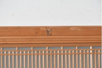 ヴィンテージ建具　昭和後期　片面ガラス　繊細な縦格子が連なる筬欄間1枚　(R-091470)