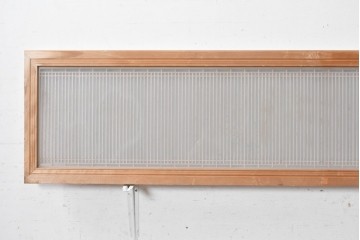 ヴィンテージ建具　昭和後期　片面ガラス　繊細な縦格子が連なる筬欄間1枚　(R-091470)