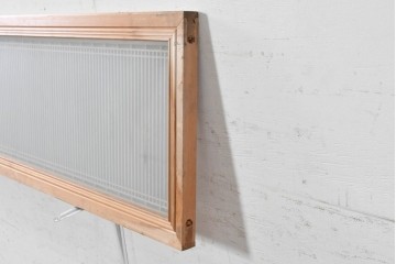 ヴィンテージ建具　昭和後期　片面ガラス　繊細な縦格子が連なる筬欄間1枚　(R-091470)