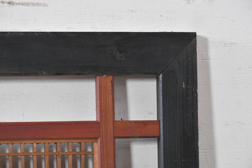 アンティーク建具　昭和初期から昭和中期　黒い外枠がレトロな筬欄間2枚セット　(R-091471)