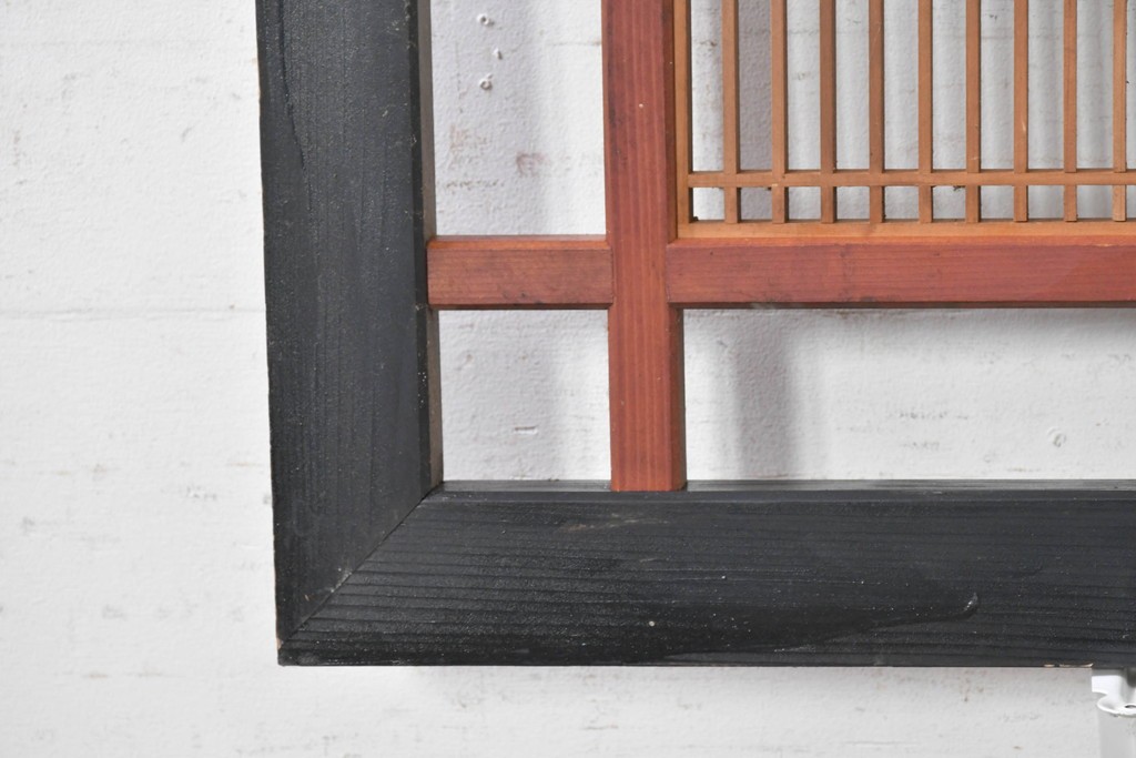 アンティーク建具　昭和初期から昭和中期　黒い外枠がレトロな筬欄間2枚セット　(R-091471)