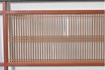 アンティーク建具　昭和初期から昭和中期　黒い外枠がレトロな筬欄間2枚セット　(R-091471)