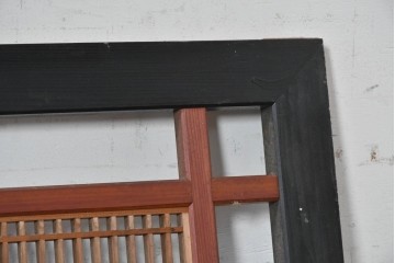 アンティーク建具　昭和初期から昭和中期　黒い外枠がレトロな筬欄間2枚セット　(R-091471)