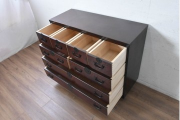 中古　美品　国産　青木産業　江戸シリーズ　欅(ケヤキ)材　重厚な金具使いと力強い杢目が魅力の整理箪笥　(R-091473)