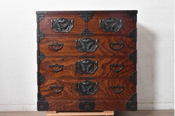 中古　岩谷堂箪笥　「菊幸」　菊文様の金具が重厚感を高める衣装箪笥　(R-091474)