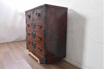 中古　岩谷堂箪笥　「菊幸」　菊文様の金具が重厚感を高める衣装箪笥　(R-091474)