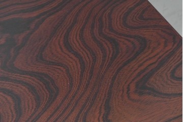 中古　岩谷堂箪笥　「菊幸」　菊文様の金具が重厚感を高める衣装箪笥　(R-091474)