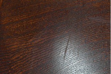 中古　美品　岩谷堂箪笥　縦桟を配した板戸と力強い木目が美しいキャスター付きサイドボード　(R-091476)