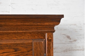 中古　美品　三越家具 COUNTRY HOUSE(カントリーハウス)　Brugge(ブルージュ)　バラをあしらったステンドグラスが上品な食器棚　(R-091478)