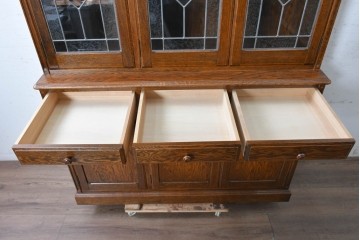 中古　美品　三越家具 COUNTRY HOUSE(カントリーハウス)　Brugge(ブルージュ)　バラをあしらったステンドグラスが上品な食器棚　(R-091478)