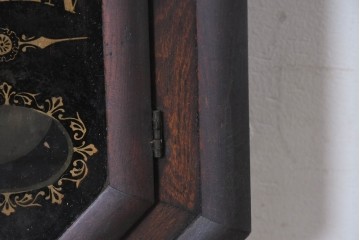 和製アンティーク　大正から昭和初期　HOKEN　落ち着いた木色と金色の装飾が上品な壁掛け時計　(R-091482)