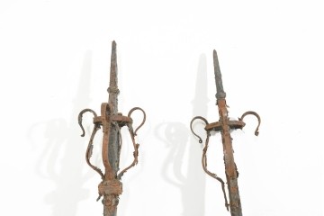 イギリスアンティーク　1820年から1840年頃　ガーデンアイテムにおすすめ!　古びたアイアンの質感が味わい深い支柱2本セット　(R-091493)