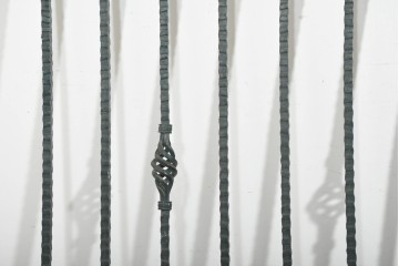 イギリスヴィンテージ建具　アイアン　槍のような意匠がクラシカルなフェンス1枚　(R-091526)
