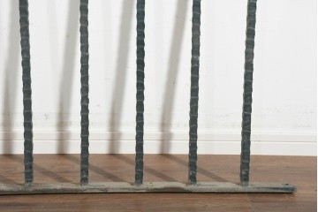 イギリスヴィンテージ建具　アイアン　槍のような意匠がクラシカルなフェンス1枚　(R-091526)
