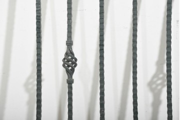 イギリスヴィンテージ建具　アイアン　槍のような意匠がクラシカルなフェンス1枚　(R-091527)