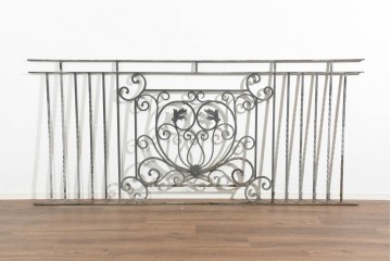 ヨーロッパヴィンテージ建具　アイアン　アカンサスリーフとスクロール装飾のフェンス1枚　(R-091533)