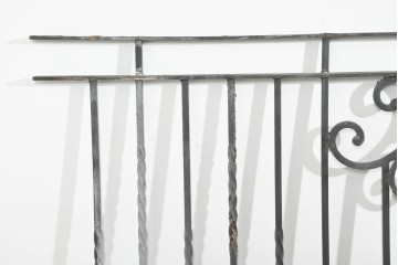 ヨーロッパヴィンテージ建具　アイアン　アカンサスリーフとスクロール装飾のフェンス1枚　(R-091533)