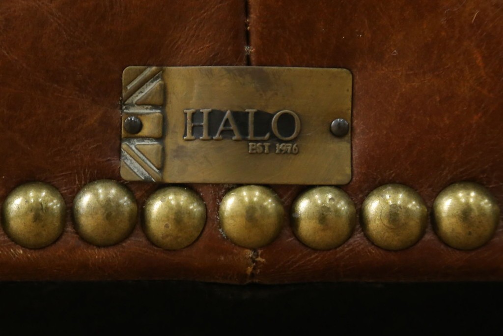 中古　美品　ハロ(HALO)　ケンジントン(KENSINGTON)　本革　チェスターフィールド　2人掛けソファ　定価約55万円　(R-091547)