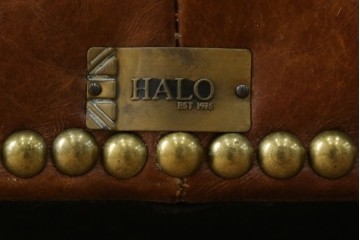 中古　美品　ハロ(HALO)　ケンジントン(KENSINGTON)　本革　チェスターフィールド　2人掛けソファ　定価約55万円　(R-091547)