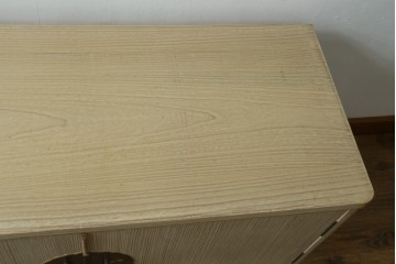 《天板取り付け加工費込み》　中古　伝統工芸士 坂内純一作　加茂桐箪笥　梅の花文様の金具が上品な着物箪笥　(R-091550)