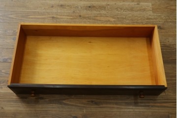中古　松本民芸家具　D型和タンスⅡ　豊富な収納を備えた上品な佇まいの重ね箪笥　(R-091553)